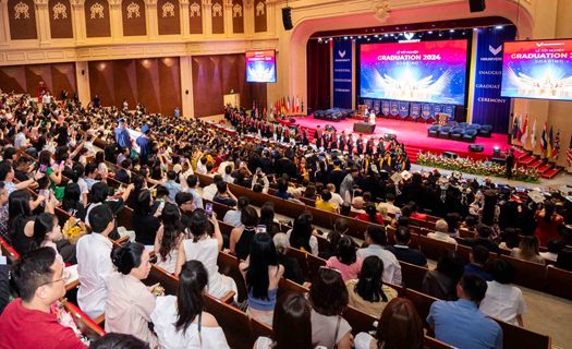 Nữ tân khoa khóa 1 VinUni và khát khao kể câu chuyện Việt Nam ra thế giới